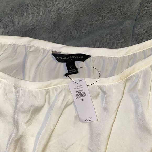 Banana Republic NWT One Shoulder White Blouse Size XL, MSRP $55 - Picture 3 of 11